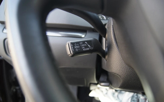 Seat Alhambra cena 36900 przebieg: 168000, rok produkcji 2019 z Korfantów małe 277
